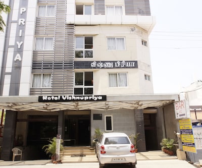 Hotel Vishnu Priya